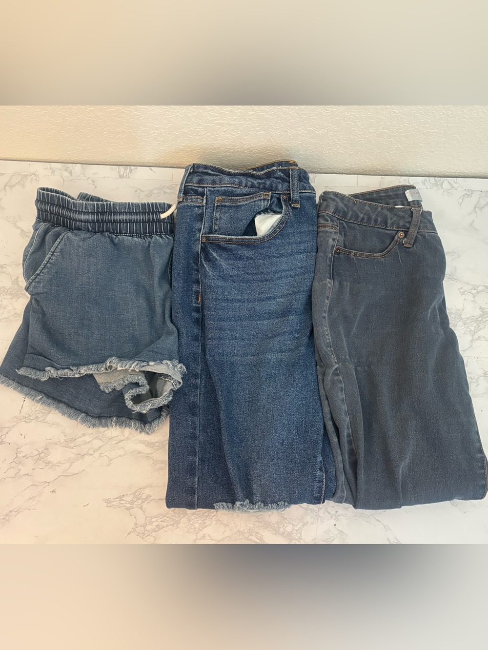 No Boundaries Skinny Juniors L 11-13  Denim jeans Shorts Lot Of 3 Distressed
